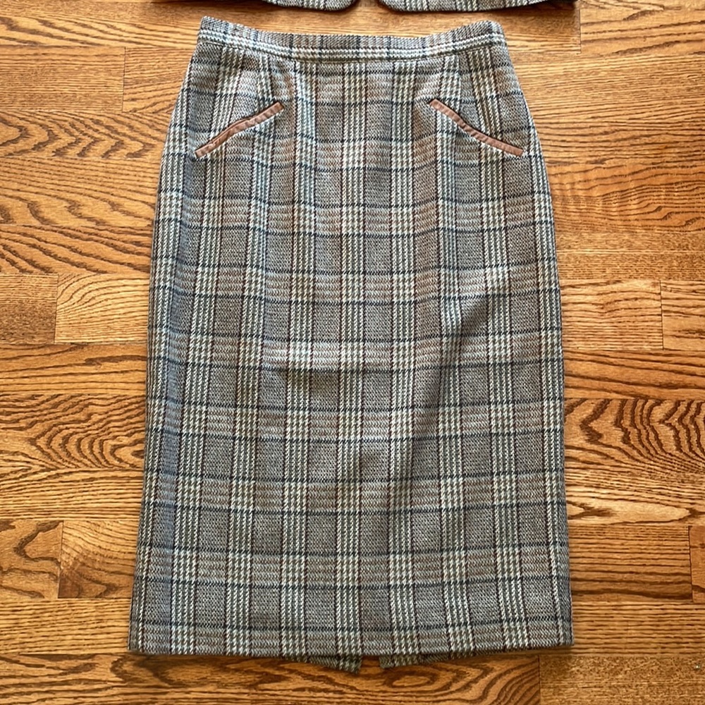 Country Shop Vintage Three Piece Wool Plaid and Suede Trim Suit - Picture 6 of 13